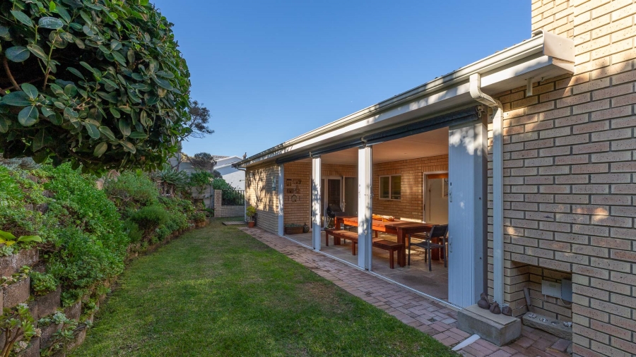 3 Bedroom Property for Sale in Pienaarstrand Western Cape